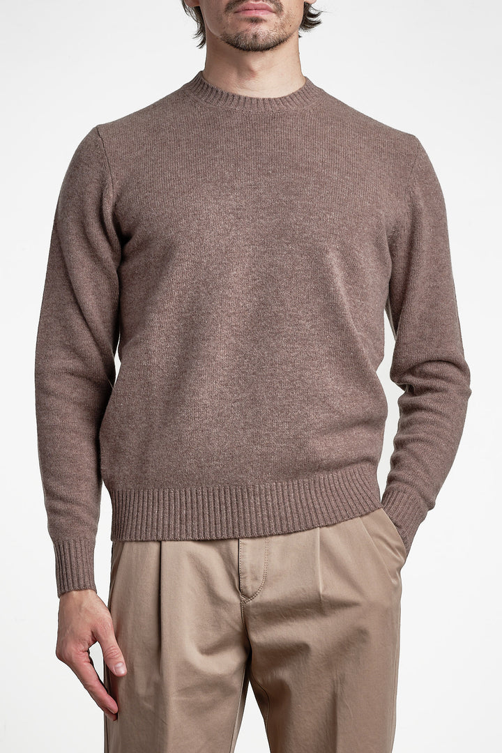 Luxury Wool Cashmere Crewneck Walnut – Jupiter, framifrån