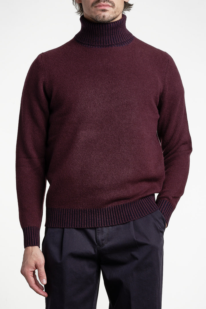 Luxury Wool Rollneck Bordeaux – Jupiter, framifrån