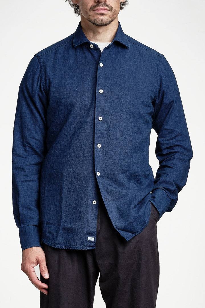 Luxury Cotton Denim Shirt Dark Blue – Alessandro Gherardi, framifrån