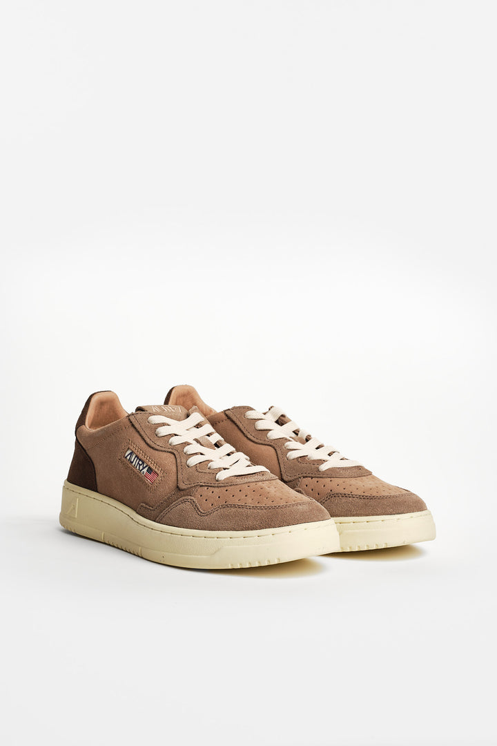 Medalist Tricolor Suede Sneaker Cotto/Antilope/Taupe – Autry, bakifrån