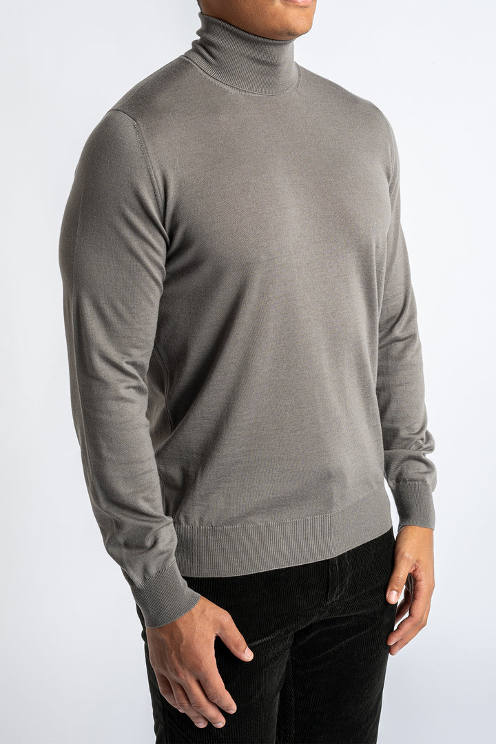 LUXURY WOOL TURTLE NECK TORTORA