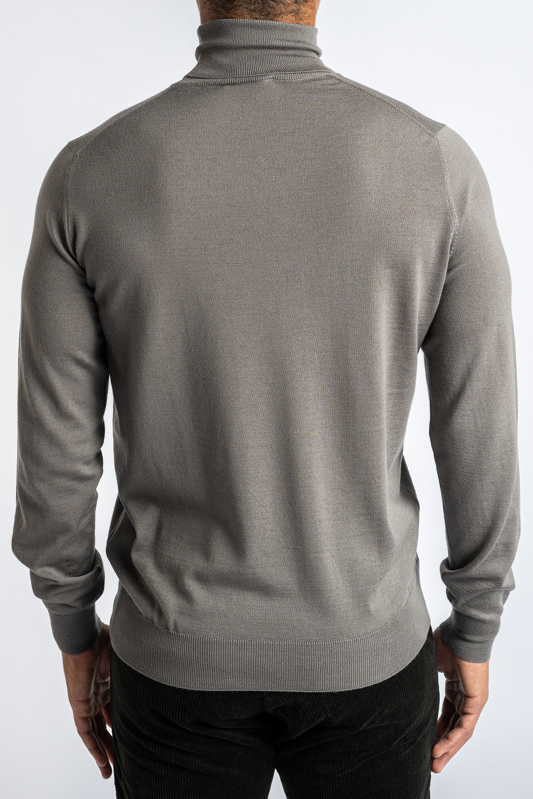 LUXURY WOOL TURTLE NECK TORTORA