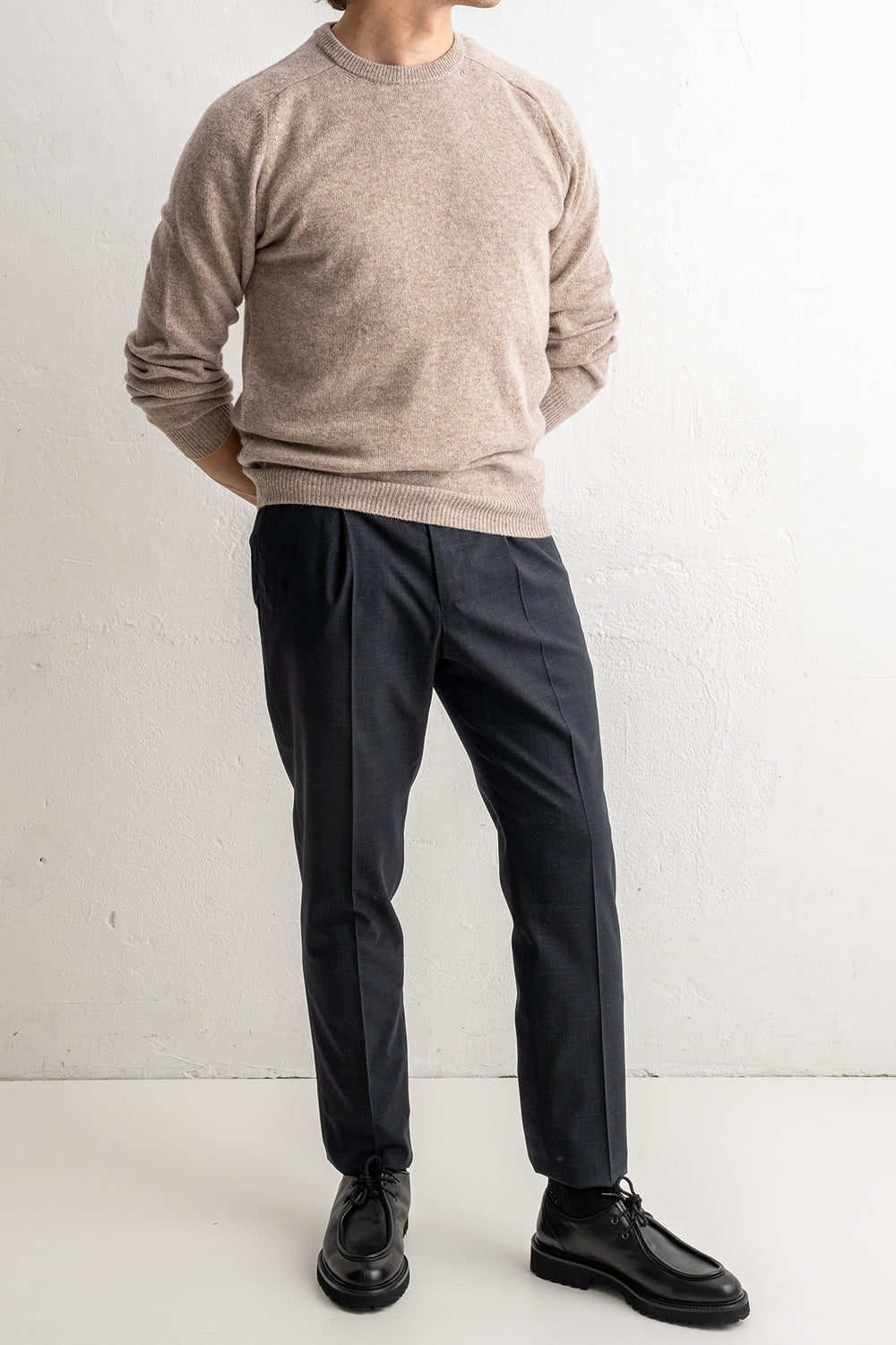 Lenzie Lambswool Saddle Crewneck COBBLE