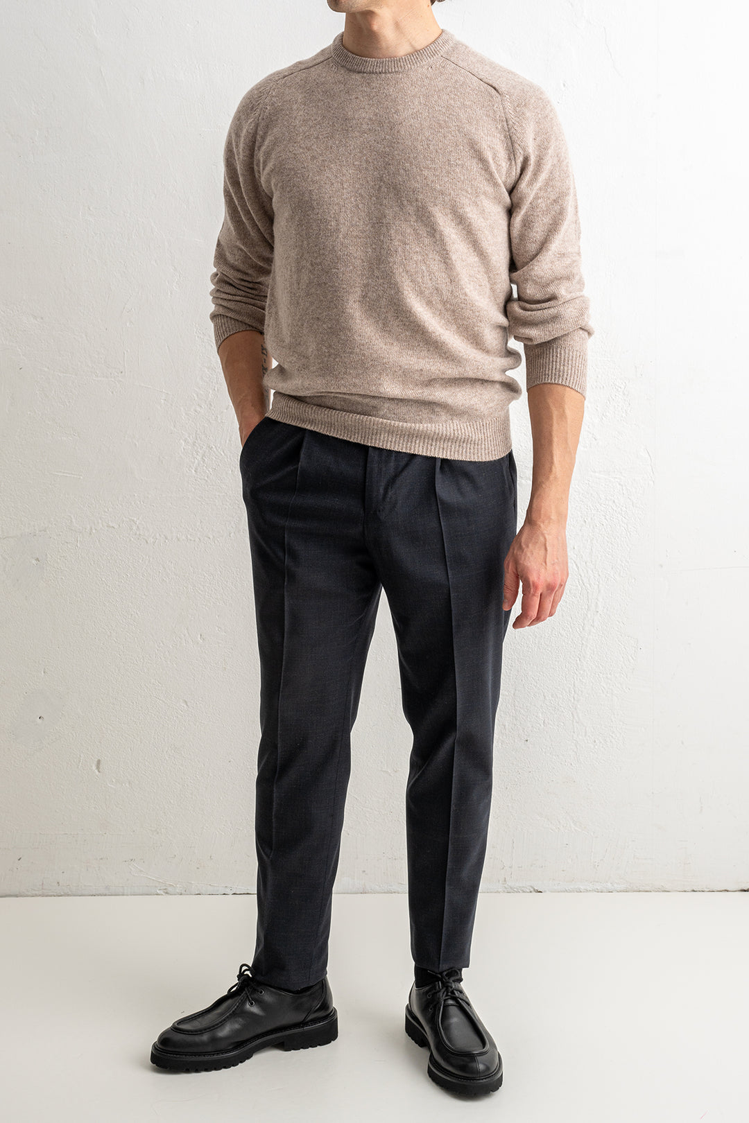 Lenzie Lambswool Saddle Crewneck COBBLE