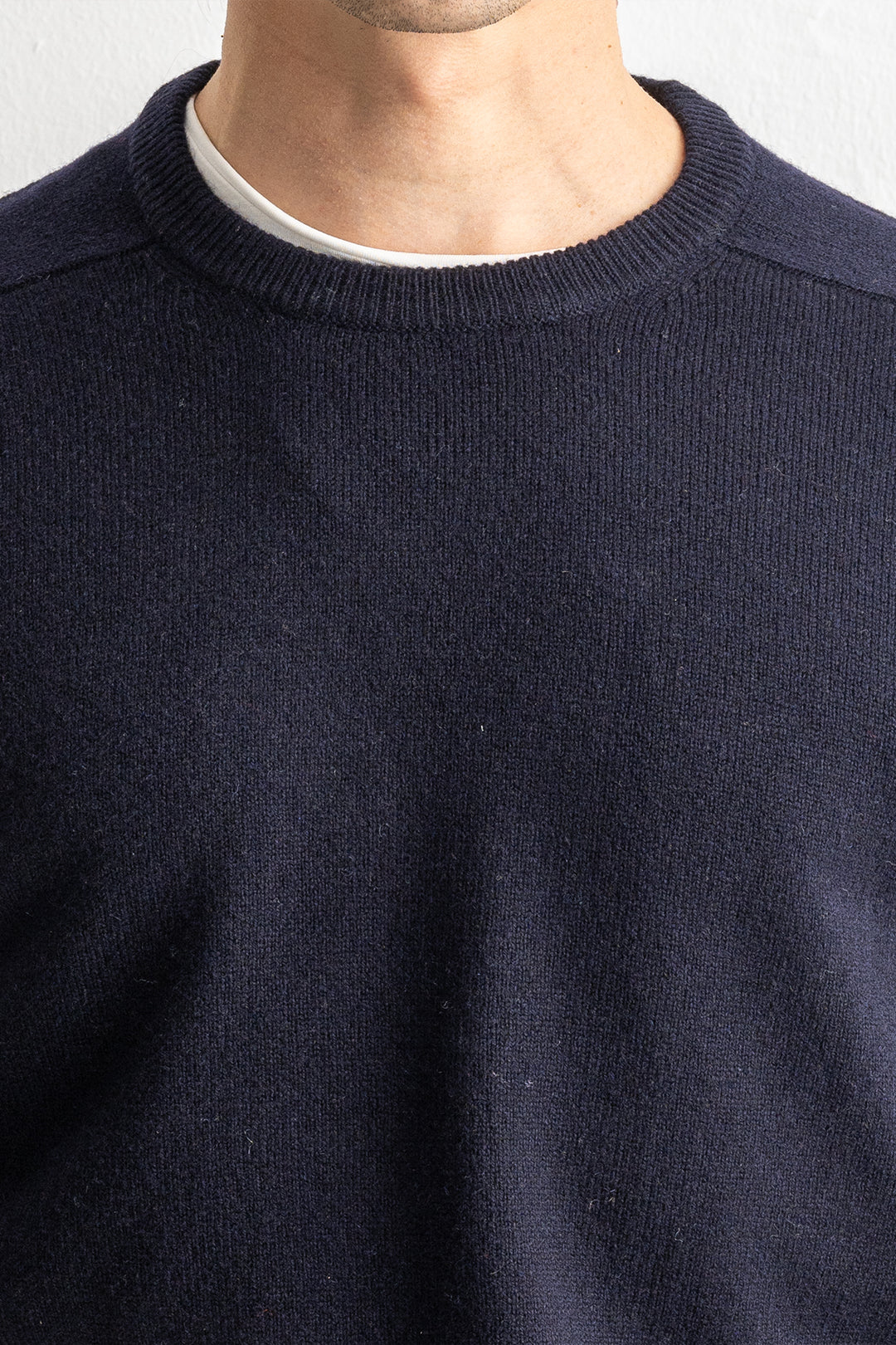 Lenzie Lambswool Saddle Crewneck Navy