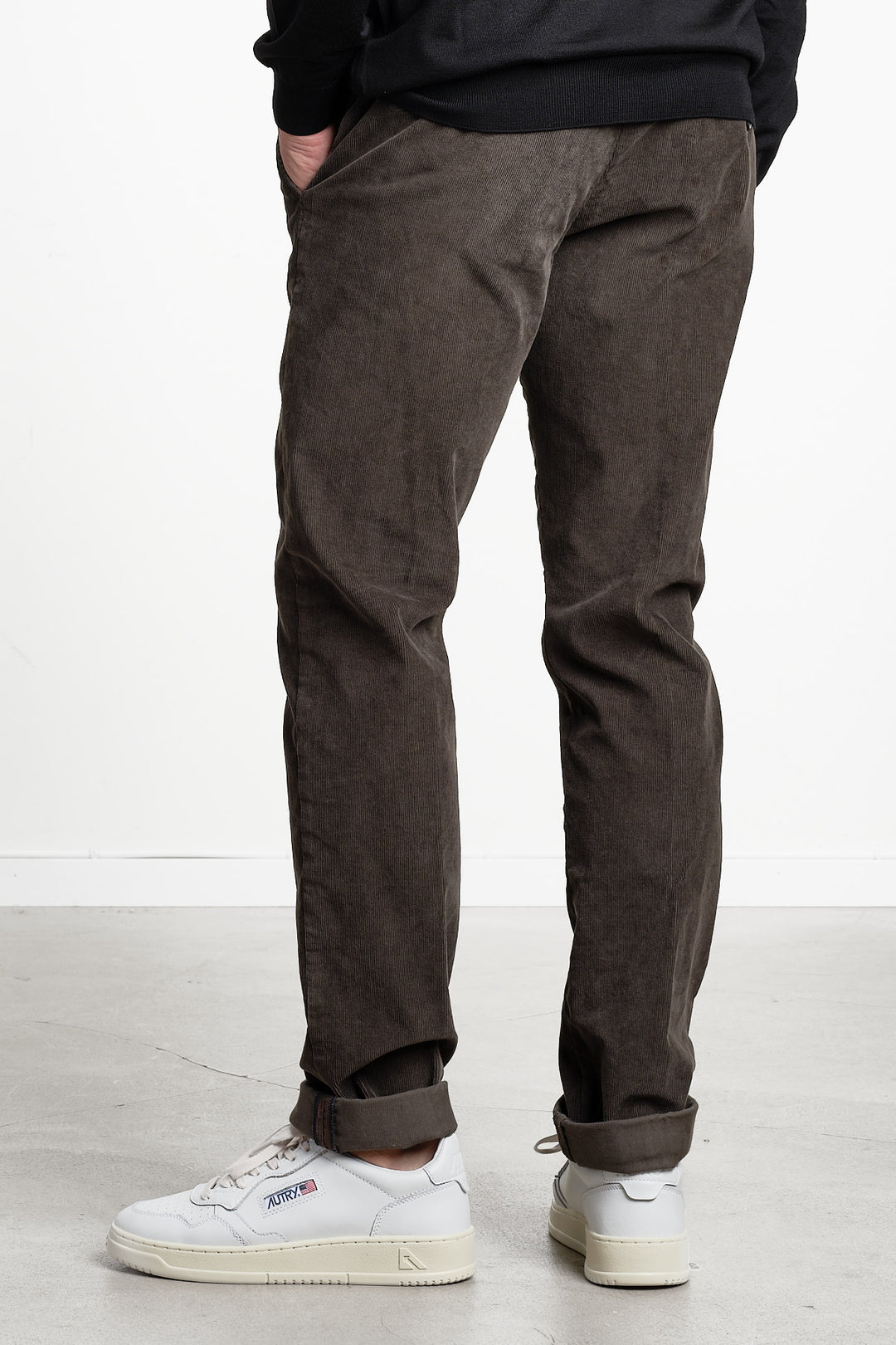 Torino Style Corduroy Trouser Mud – MASON´S, bakifrån