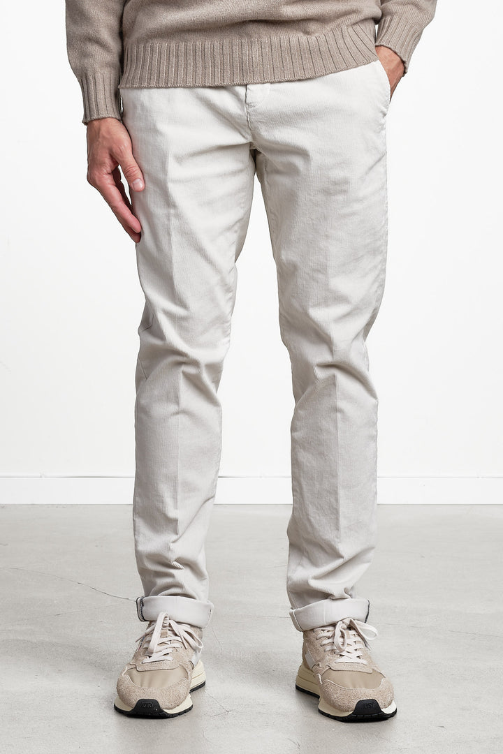 Torino Style Corduroy Trouser Offwhite – MASON´S, framifrån
