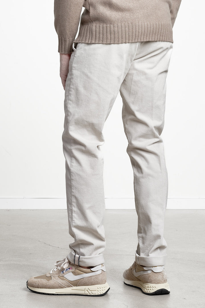 Torino Style Corduroy Trouser Offwhite – MASON´S, bakifrån