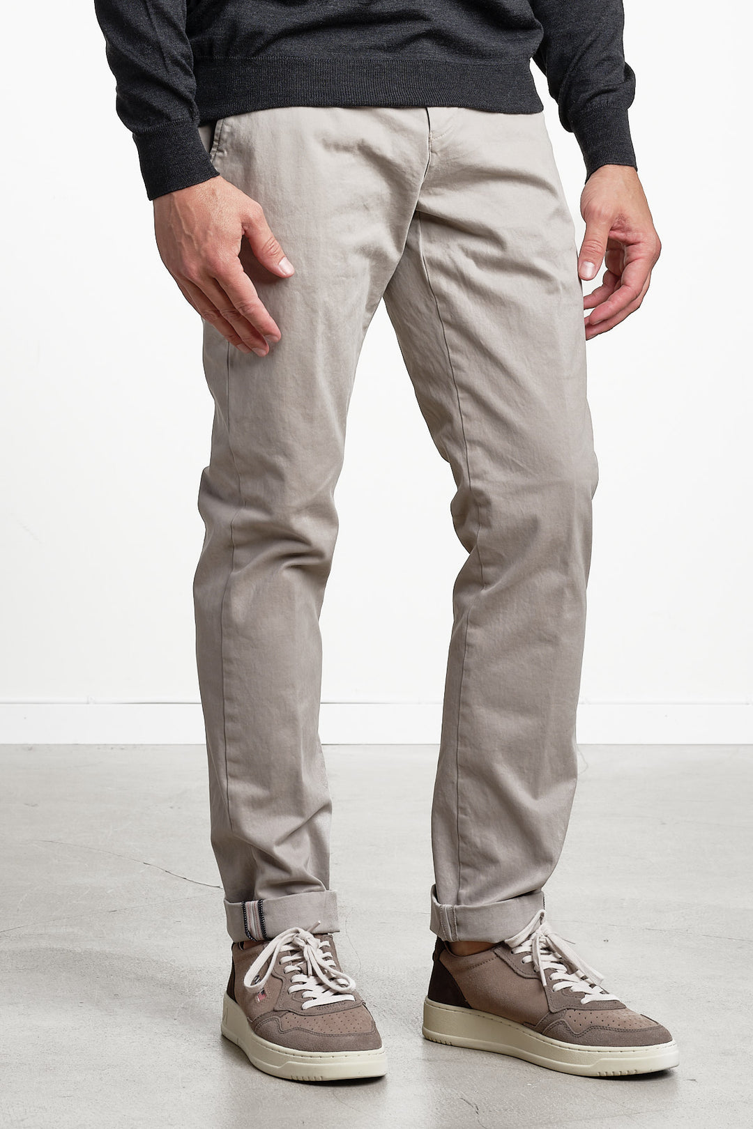Torino Style Cotton Trouser Beige – MASON´S, snett framifrån