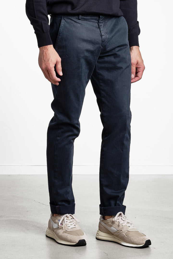 Torino Style Cotton Trouser Navy – MASON´S, snett framifrån