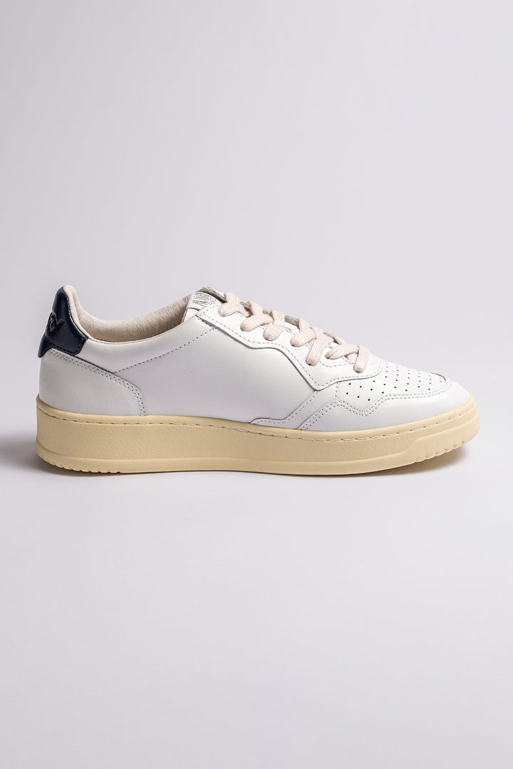 Medalist Leather Sneaker White/Dark Blue
