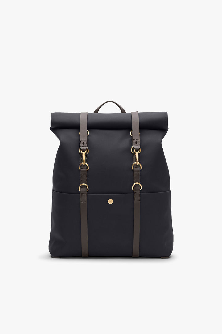 M/S BACKPACK NAVY/DARK BROWN – MISMO, framifrån, rulltopp