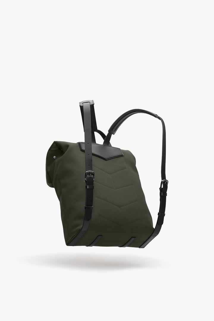 M/S BACKPACK Shelter Green/Black – MISMO, baksida med axelremmar
