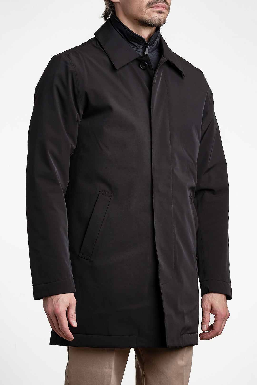 Blake Carcoat Black – NN07, snett framifrån