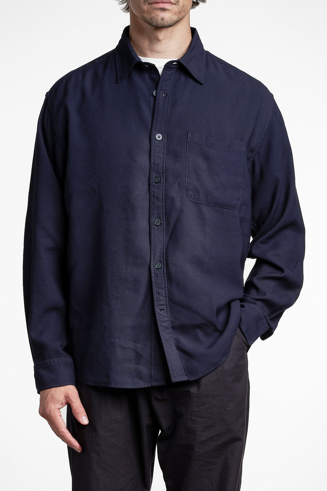 Deon 5027 Navy Blue – NN07, framifrån