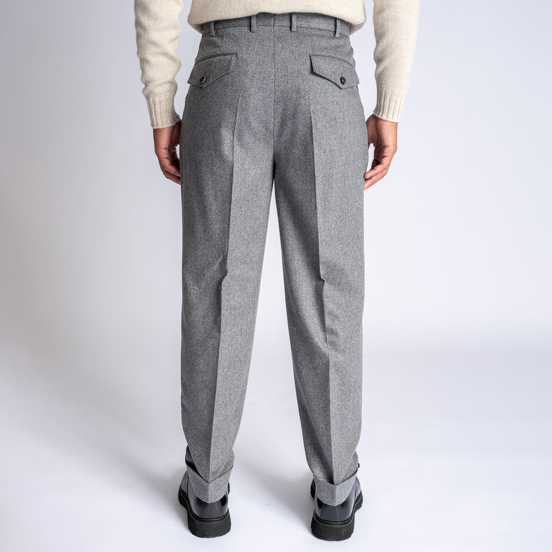 Carrot Wool Cashemere Two Pleated Trouser Medium Grey