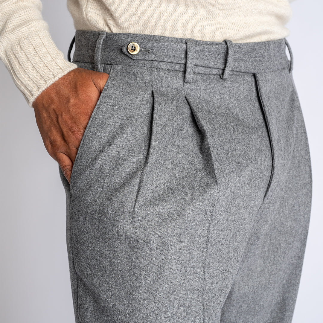 Carrot Wool Cashemere Two Pleated Trouser Medium Grey