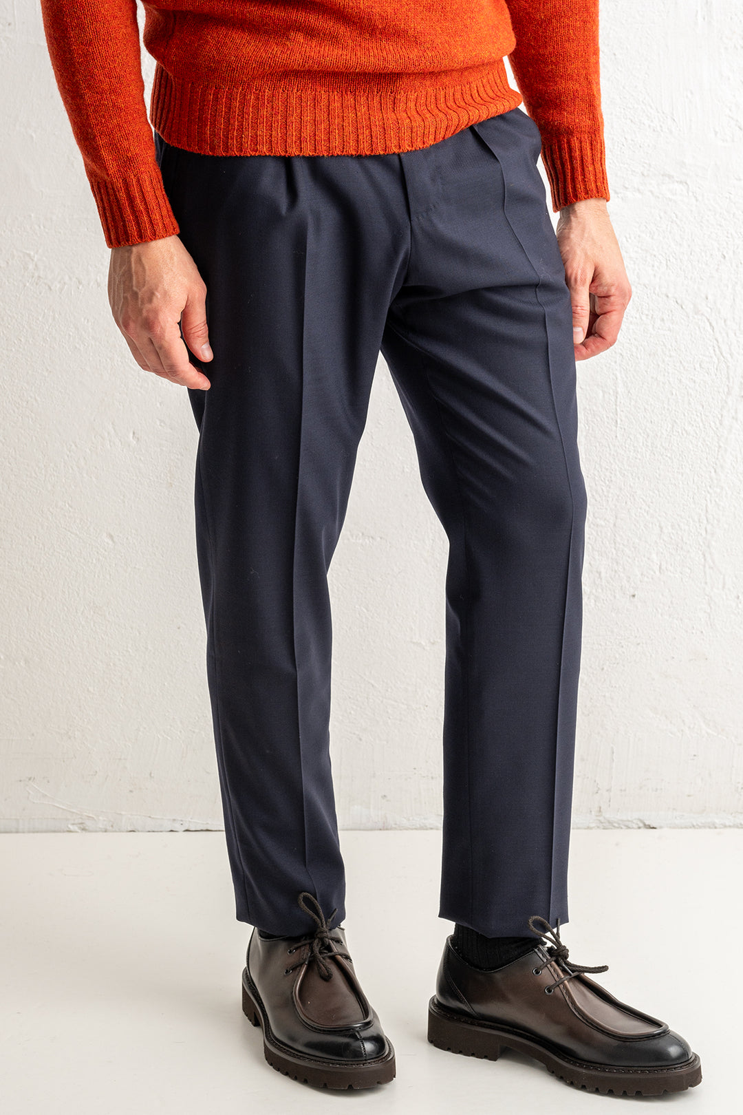 Gentlemen One Pleat Wool Trouser Navy
