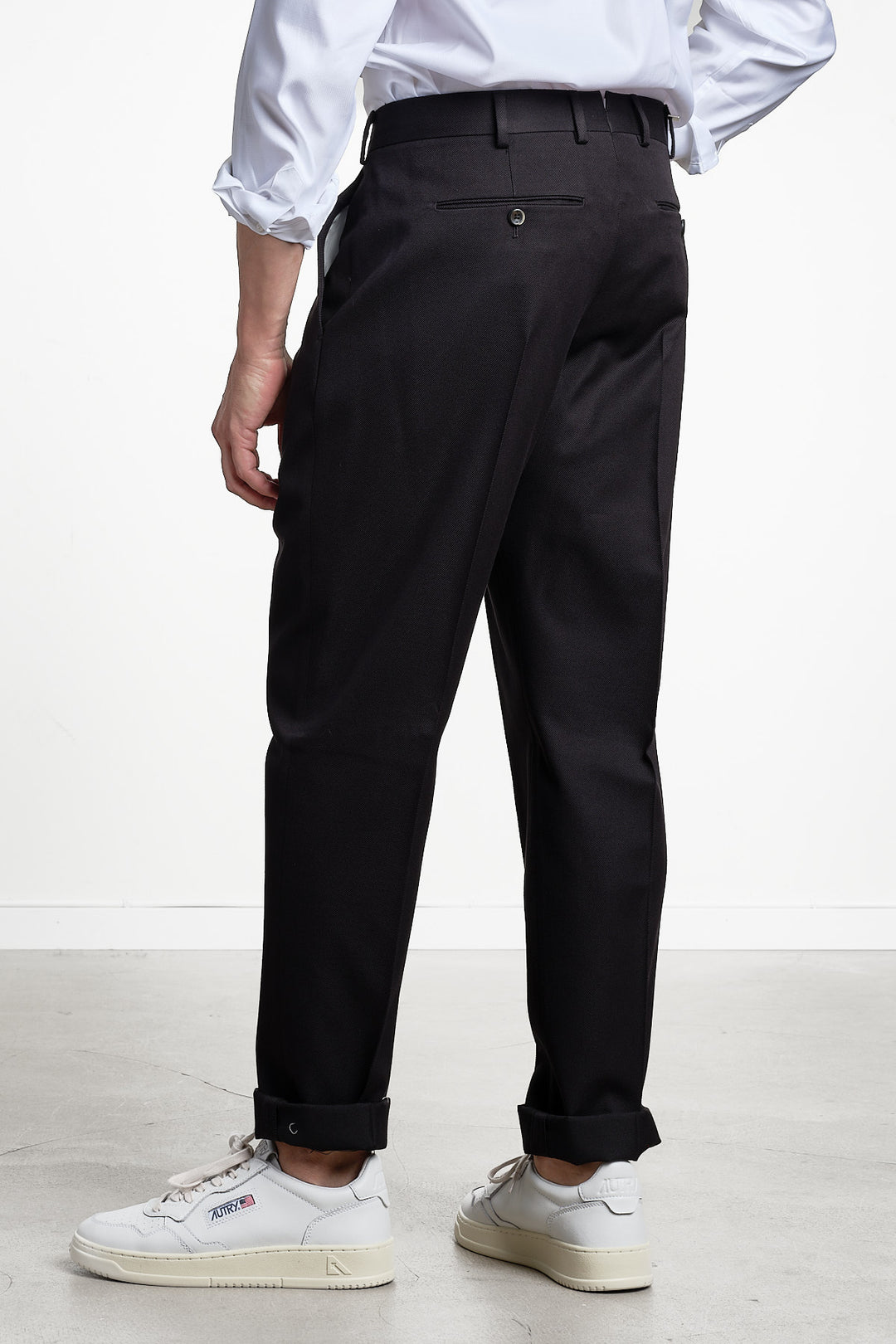 Union One Pleat Wool Trouser Black – PT Torino, bakifrån