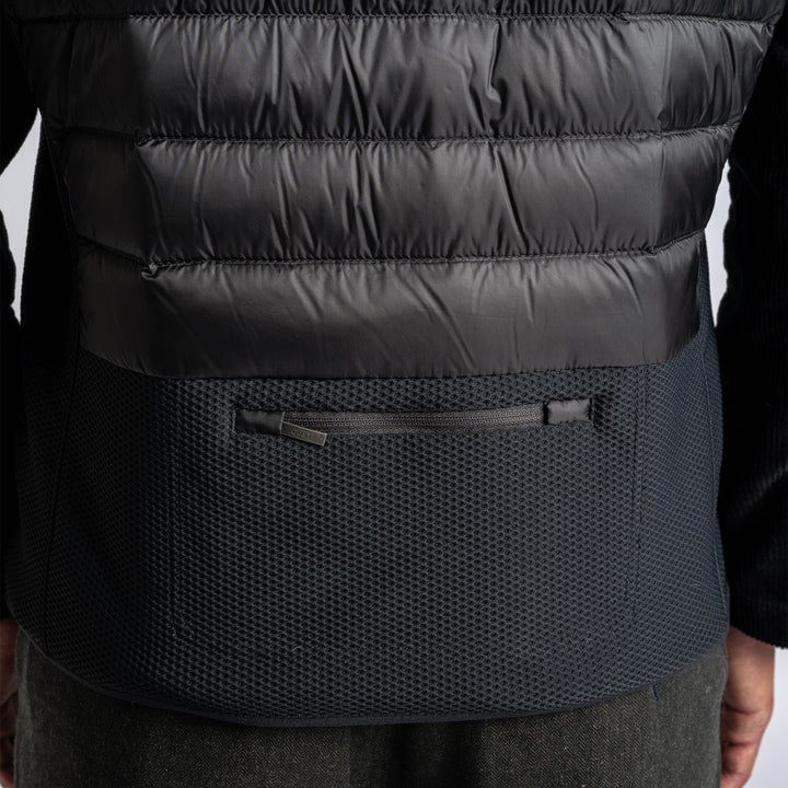 Zavier Nylon Vest Black