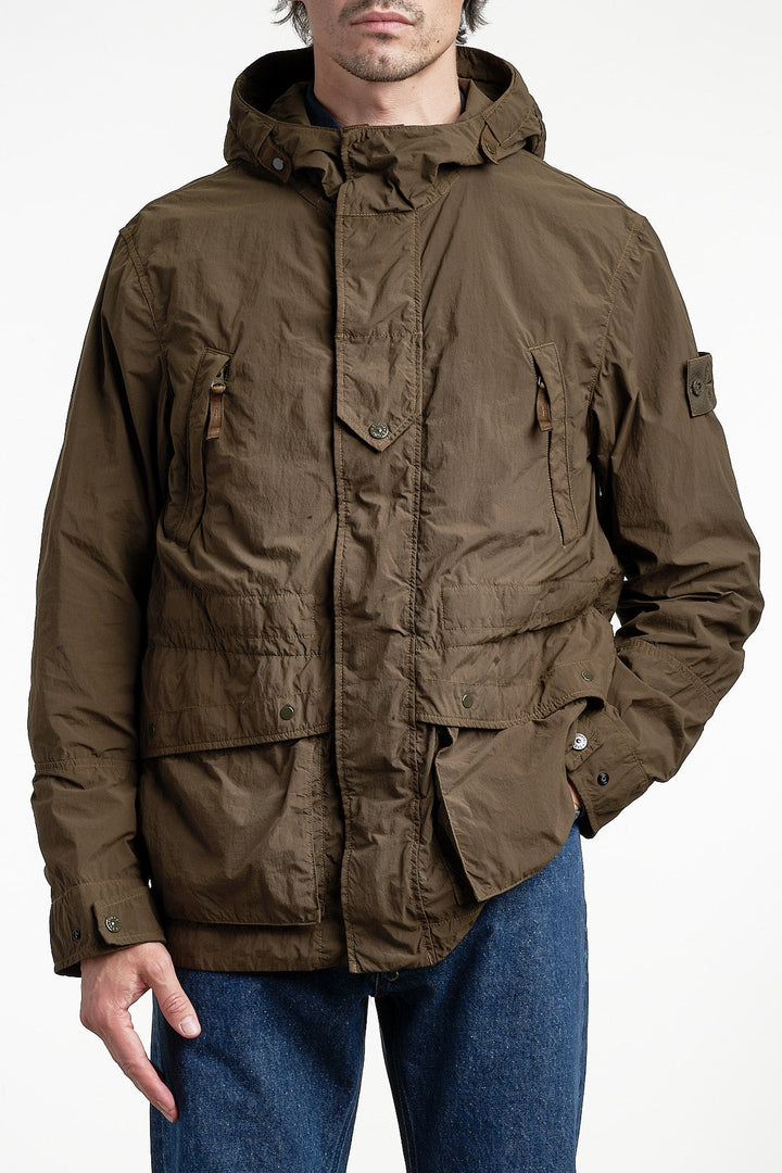Ghost Piece Nylon Smerigliato Short Parka Green – STONE ISLAND, framifrån