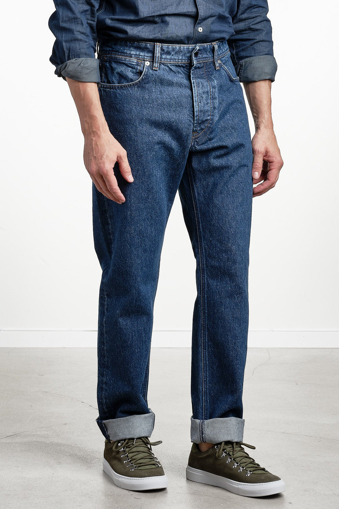 Indigo Denim Medium Grainy Wash Trousers Blue Medium Wash – STONE ISLAND, bakifrån