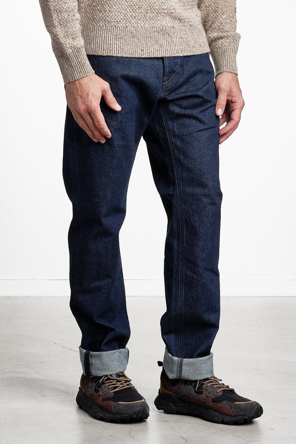 Indigo Denim Rinsed Trousers Blue Rinse – Stone Island, snett framifrån