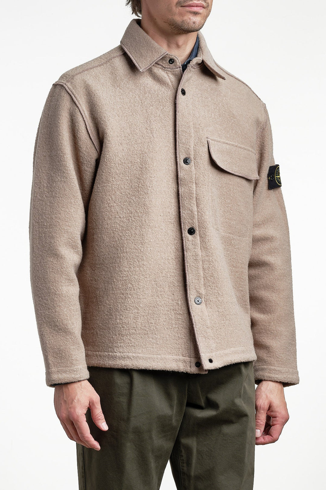 Micro Bouclé Overshirt Biscuit – STONE ISLAND, bakifrån