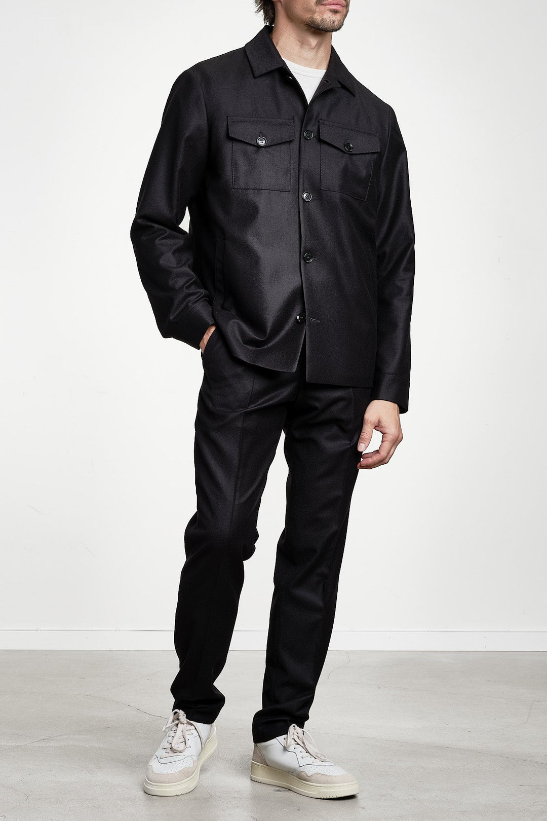 Rio Flannel Overshirt Black – STUDIO 73, detalj