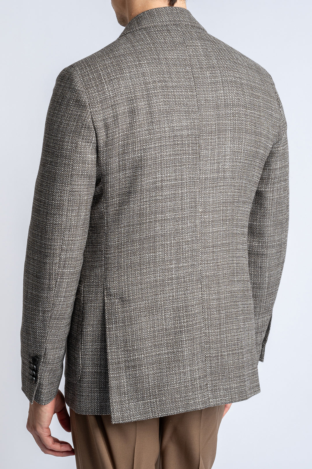 Single Breasted Wool Silk Blazer. Brown