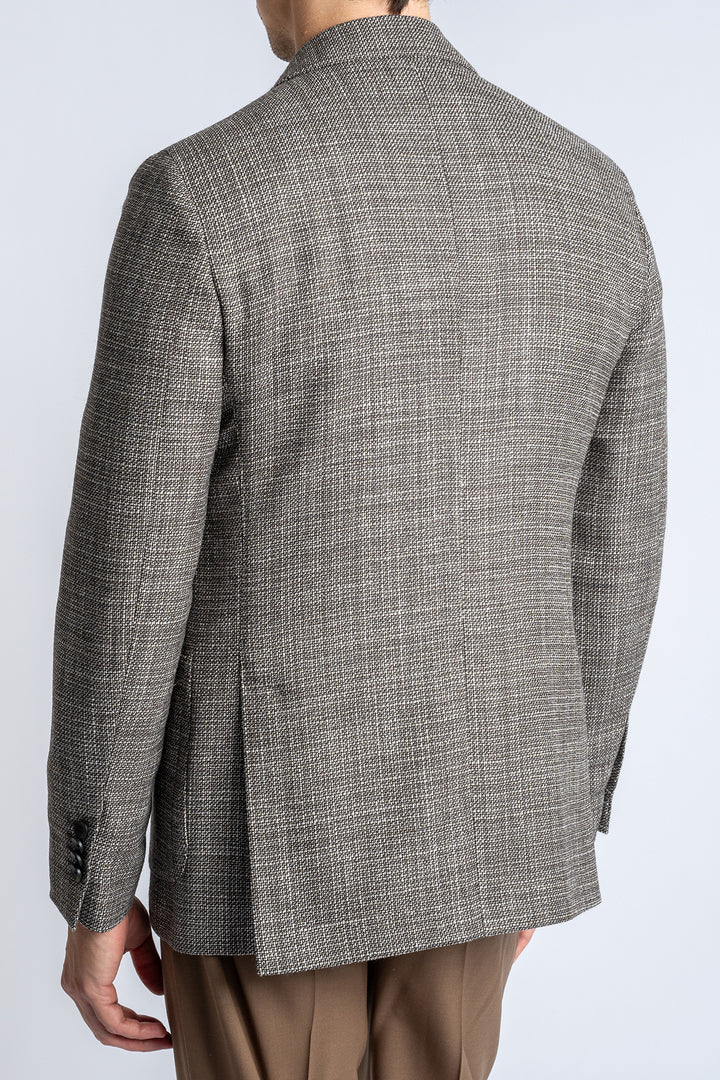 Single Breasted Wool Silk Blazer. Brown