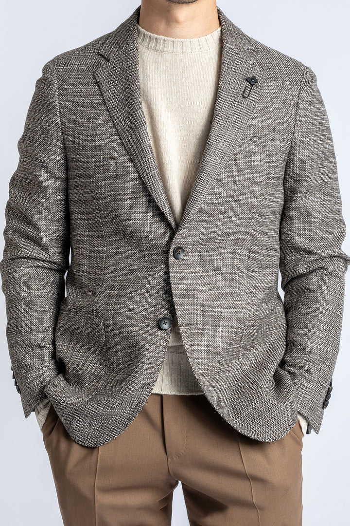 Single Breasted Wool Silk Blazer. Brown