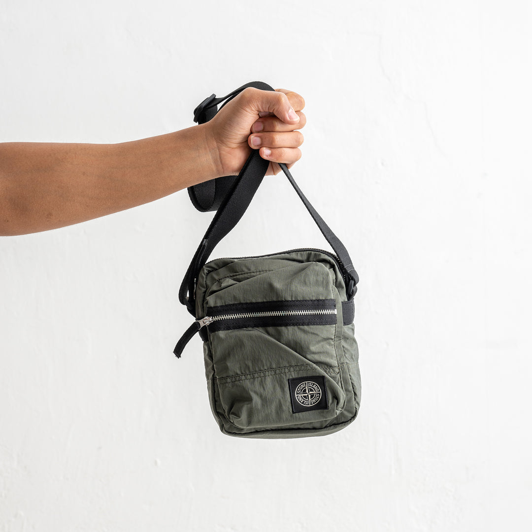Coated Nylon Metal in Econyl® Pouch 9200015 Musk