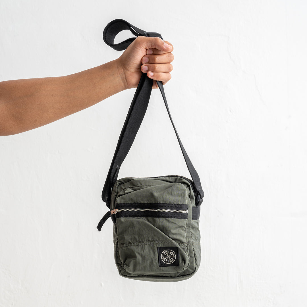 Coated Nylon Metal in Econyl® Pouch 9200015 Musk