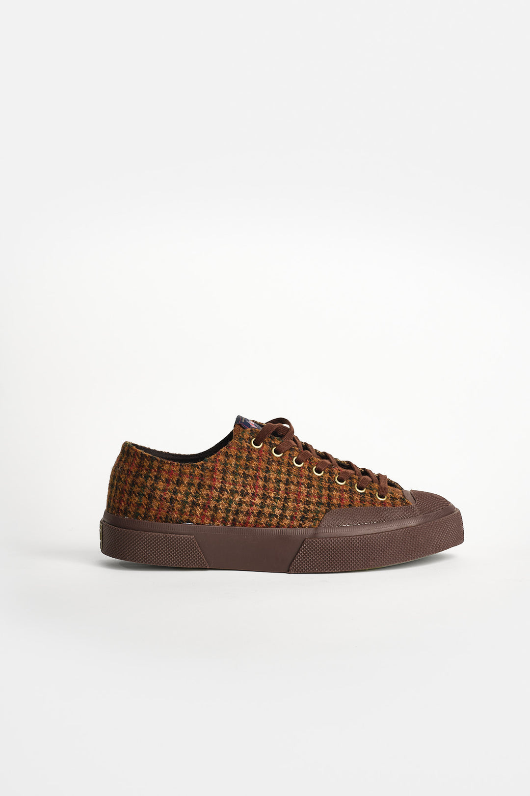 2432 Works Wool Patchwork Brown Toffee – Superga, i profil med tån åt höger