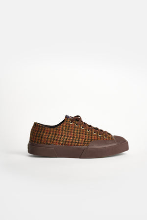 2432 Works Wool Patchwork Brown Toffee – Superga, i profil med tån åt höger