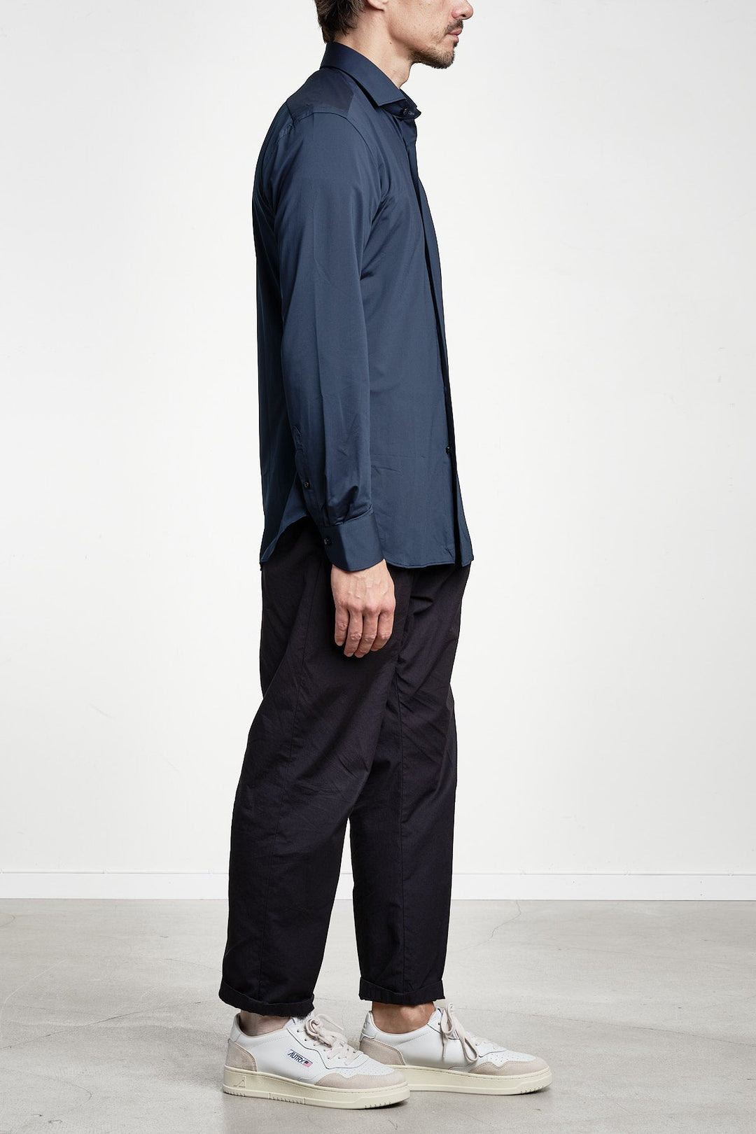 Active Solid Shirt Navy Twill – XACUS, detalj