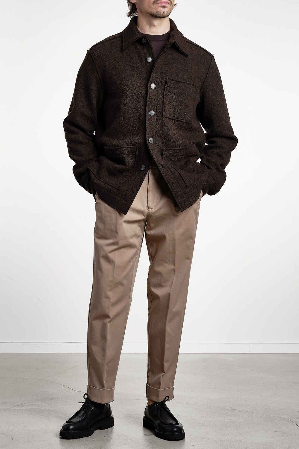 Wool Boiled Overshirt Brown – Xacus, helfigur framifrån