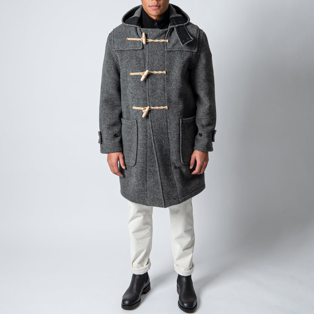 MONTY DUFFEL Grey – GLOVERALL, helbild på modell framifrån