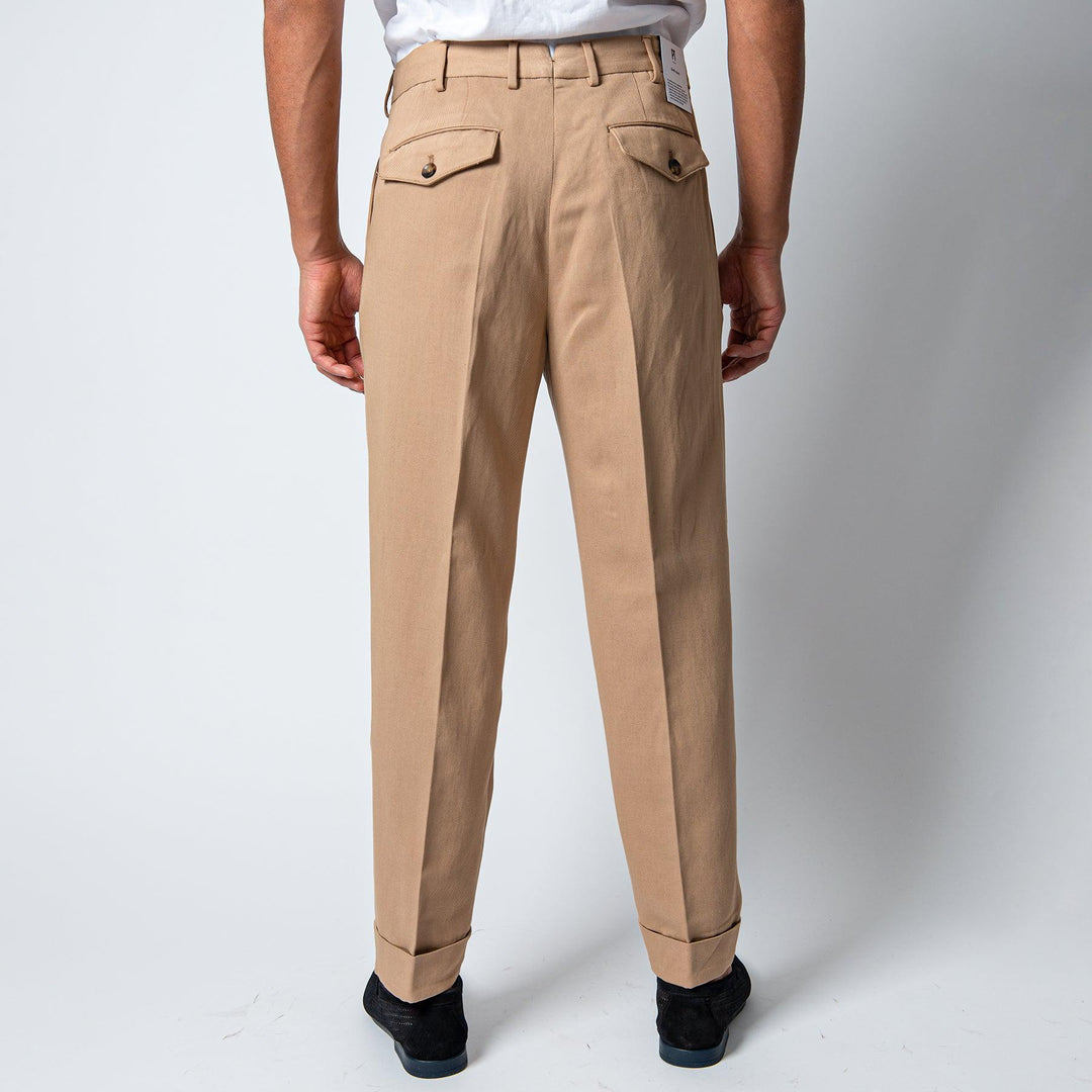 THE REPORTER TWO PLEAT TROUSERS Beige